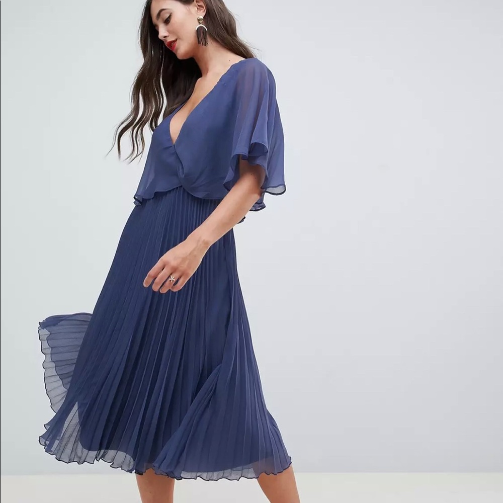 Flutter Sleeve Dress